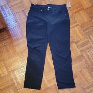 Duluth Trading Co Women's Flexpedition Slim Leg Black Pants Size 10 New with Tag